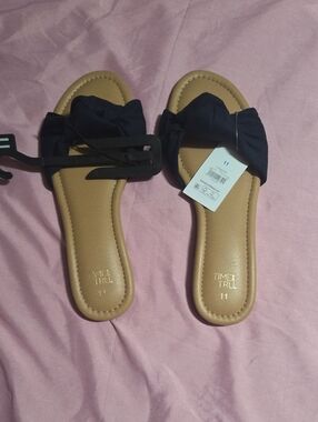 Time and Tru Navy Bow Slide Sandals with Tan Footbed - Women's